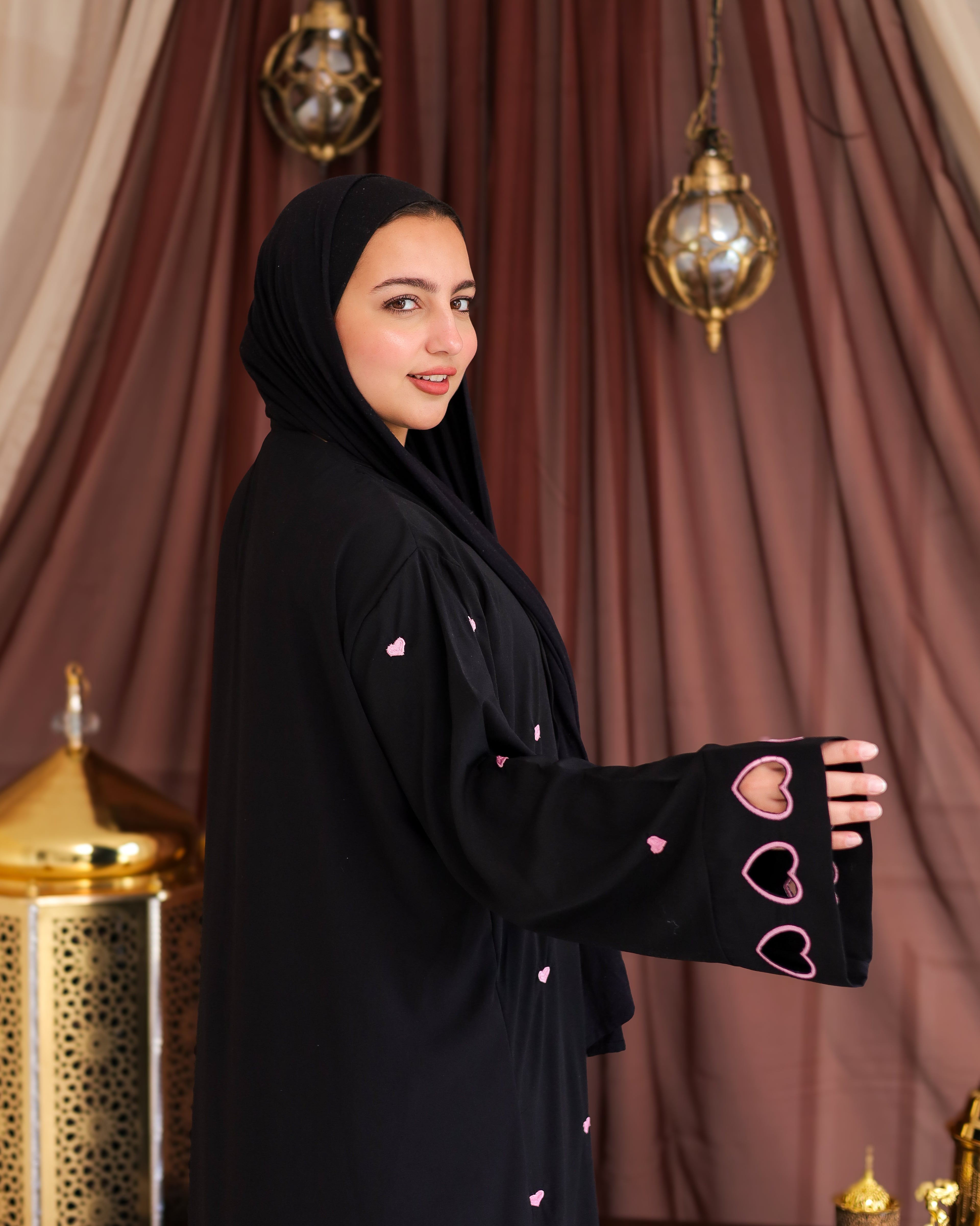 Luna love black Abaya